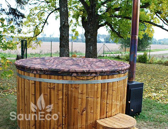 Luxurious hot tub from Sauneco