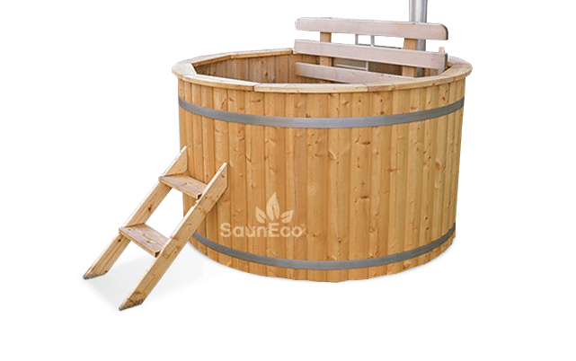 Large wooden hot tub from Sauneco