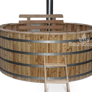 Large spacious hot tub from Sauneco