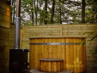 Hot tub and barrel sauna review for Sauneco